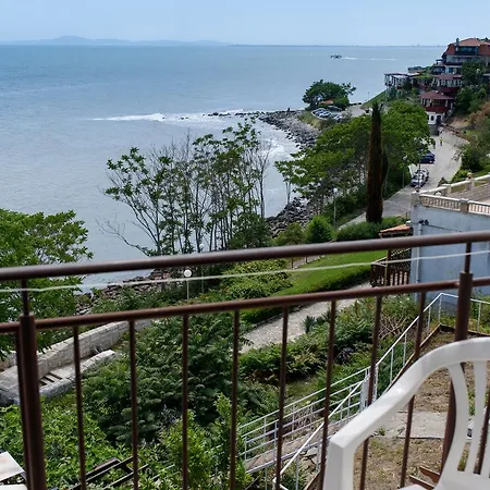 Ianis Paradise Несебър