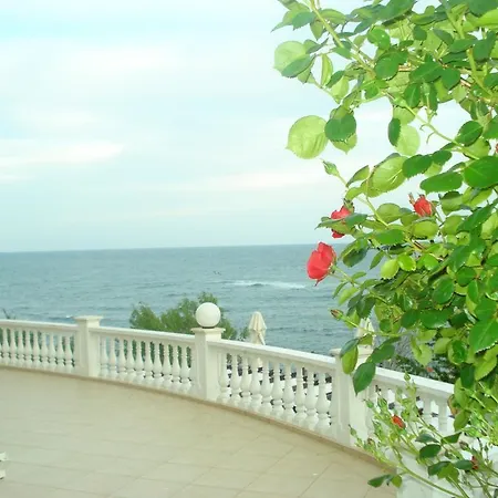 Guest house Ianis Paradise
