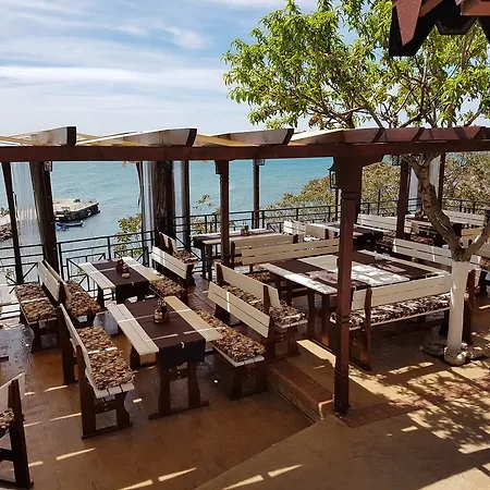 Ianis Paradise Guest house Nesebar