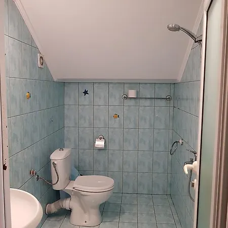 Ianis Paradise בית הארחה 3*