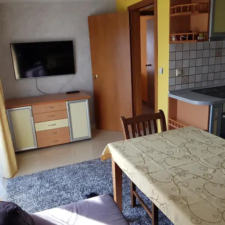 Ianis Paradise Pensión