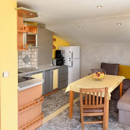 Guest house Ianis Paradise Nesebar